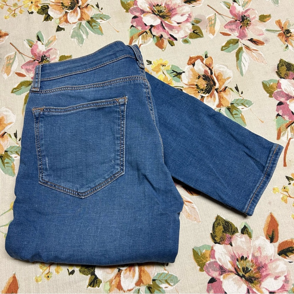 TOPSHOP Leigh Distressed Skinny Jeans Size 28
